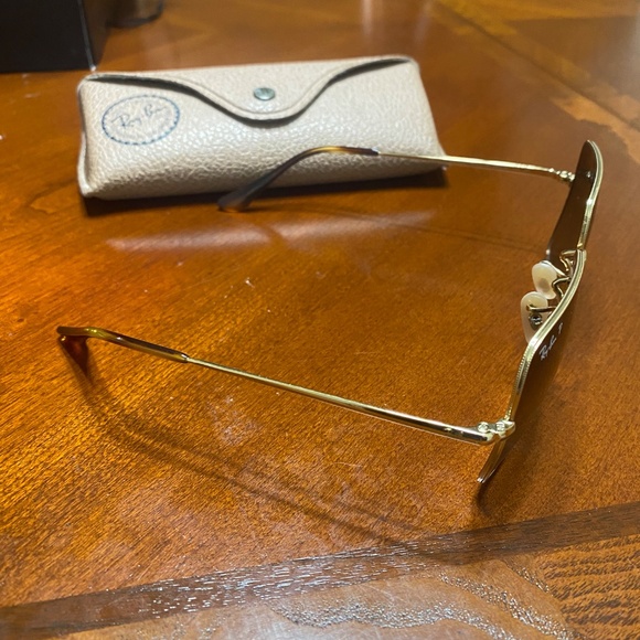 Ray Ban Sunglasses - Picture 2 of 2